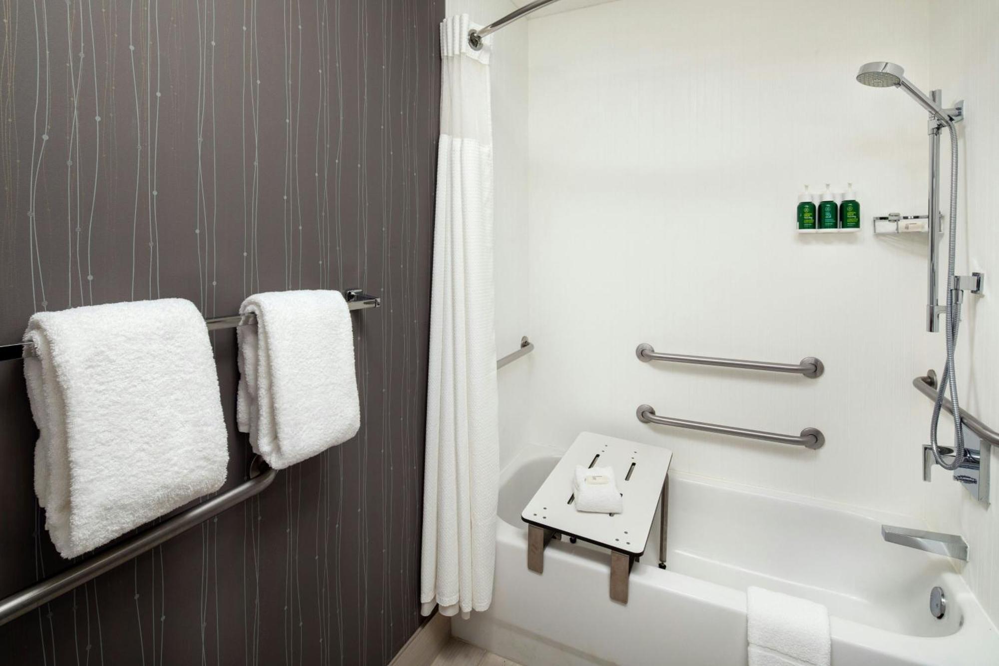 Courtyard By Marriott Dayton North Ξενοδοχείο Εξωτερικό φωτογραφία