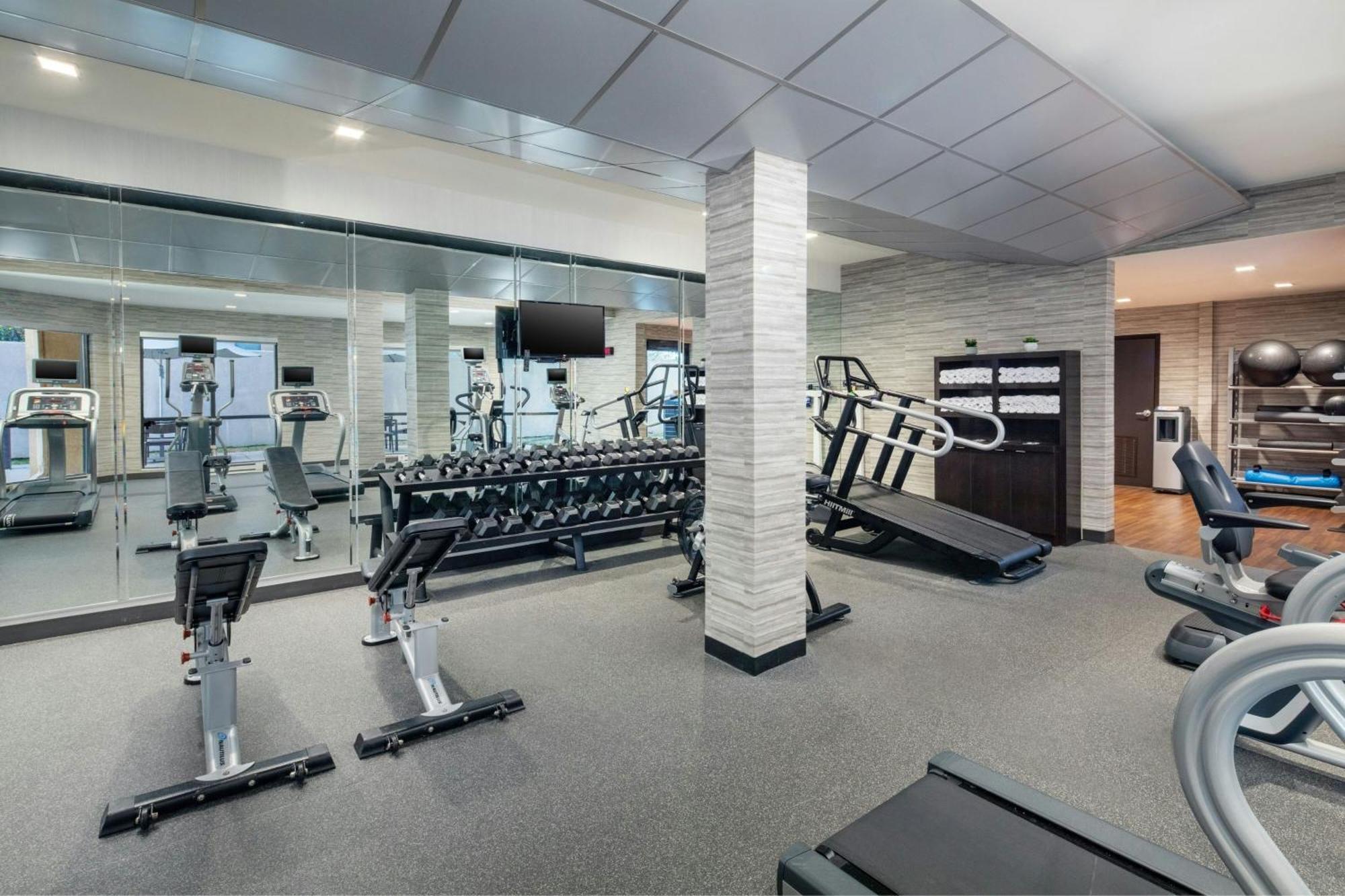 Courtyard By Marriott Dayton North Ξενοδοχείο Εξωτερικό φωτογραφία